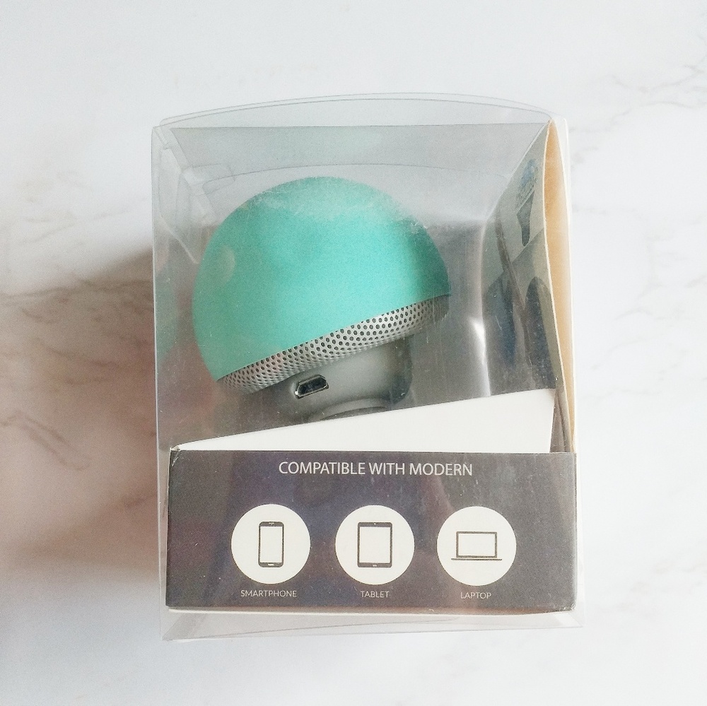 5/$15 Mushboom Mini Mushroom Bluetooth Speaker - Picture 4 of 8